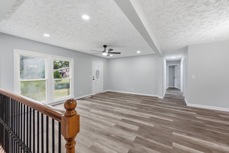 725 Roman Dr, Nashville, TN 37207