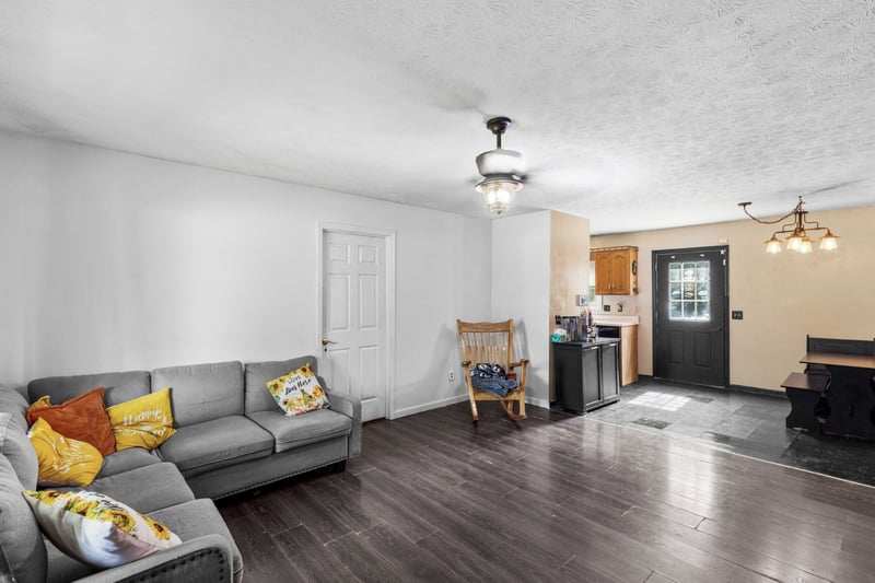 514 W Market St, Portland, TN 37148