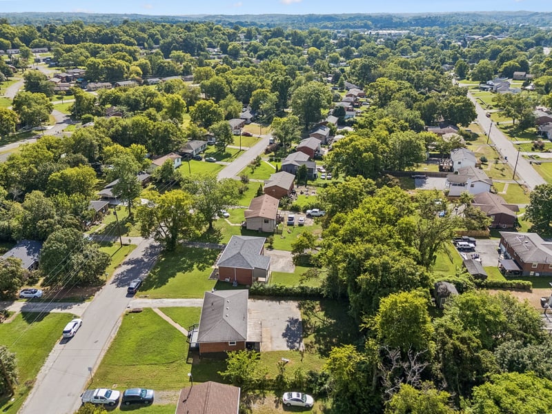 5007 Bonnameade Dr, Hermitage, TN 37076
