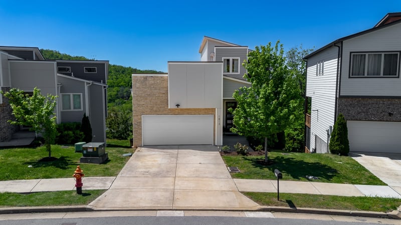 1813 Sprucewood Ln, Nashville, TN 37211