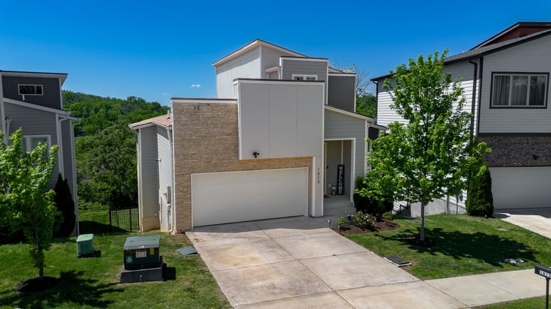 1813 Sprucewood Ln, Nashville, TN 37211