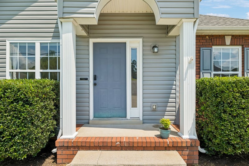 6016 Legacy Dr, Springfield, TN 37172