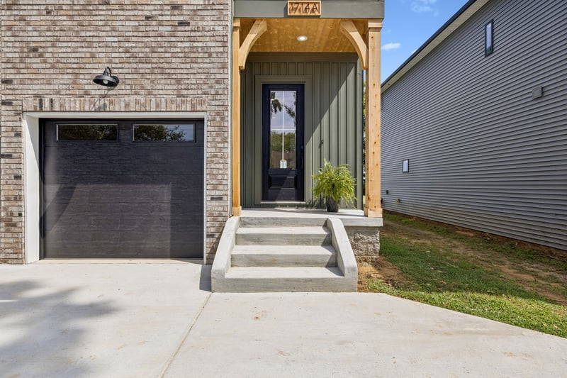 1714A River Dr, Nashville, TN 37218
