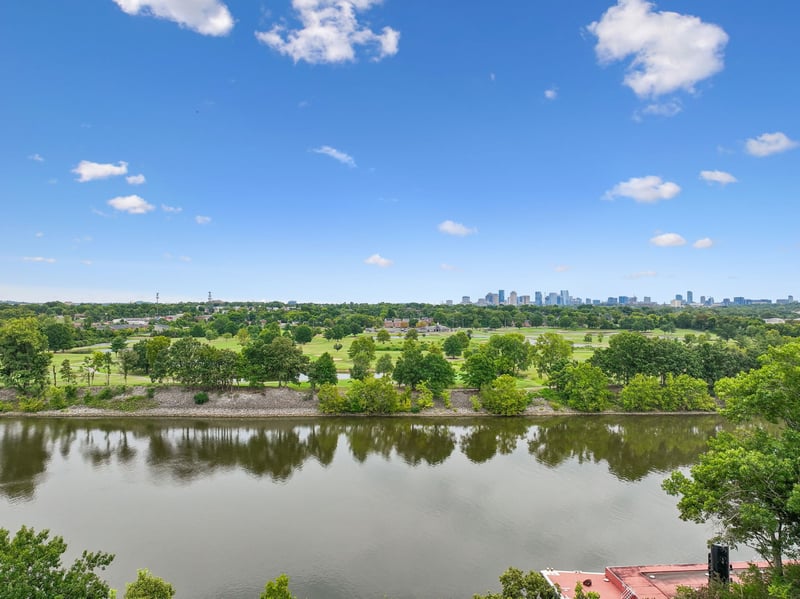 1714A River Dr, Nashville, TN 37218