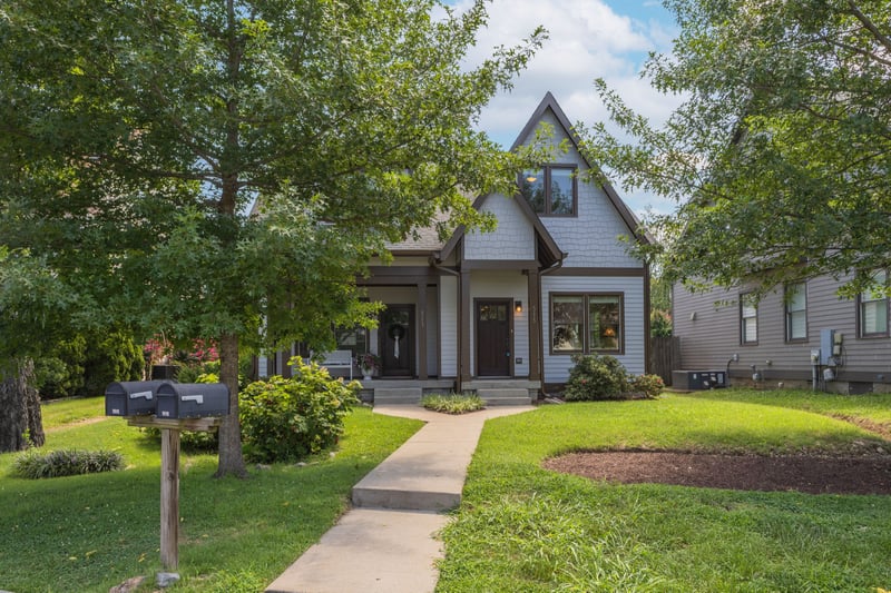 515 Acklen Park Dr, Nashville, TN 37205
