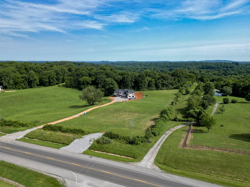 1929 New Lewisburg Hwy, Columbia, TN 38401