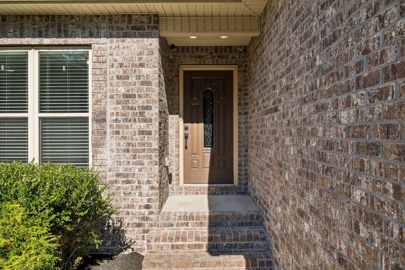 525 Bob Perry Rd, Bethpage, TN 37022