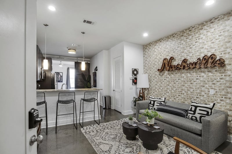 210 30th Ave #202, Nashville, TN 37203