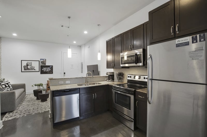 210 30th Ave #202, Nashville, TN 37203