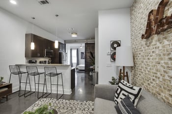 210 30th Ave #202, Nashville, TN 37203