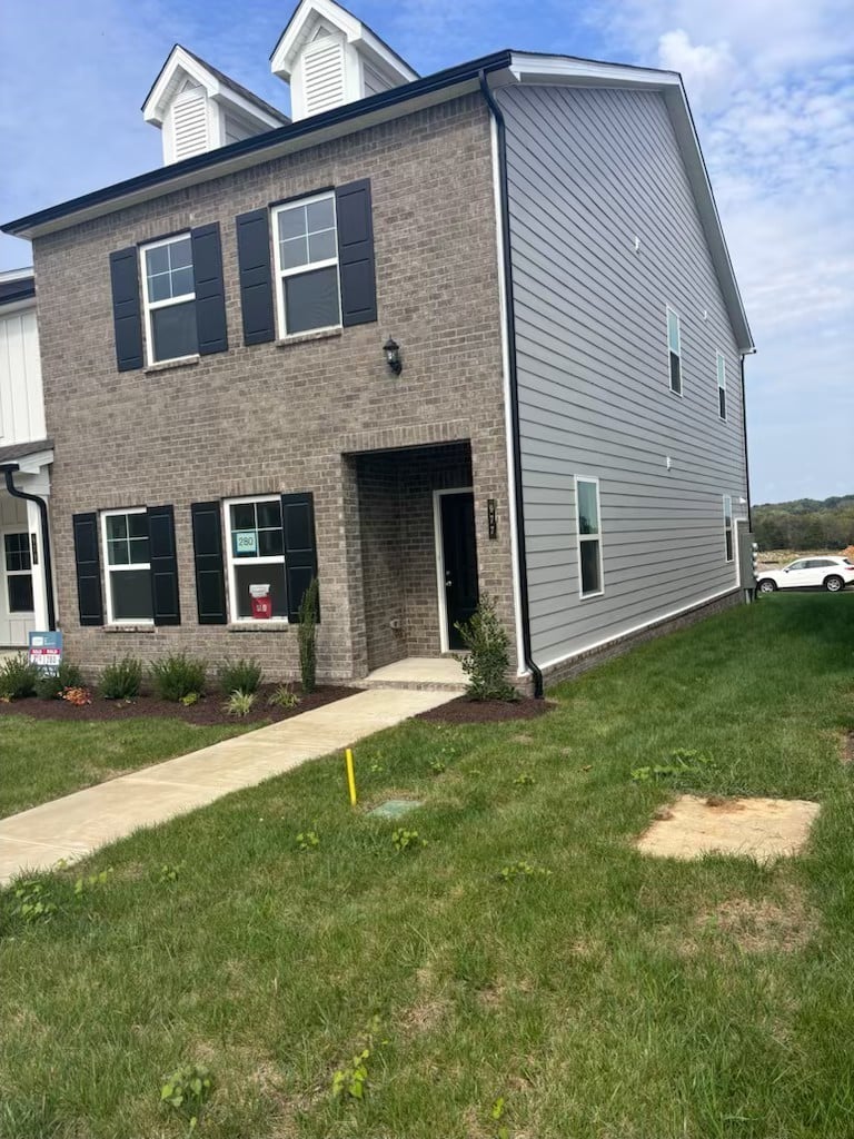 977 Nance Ln, Lebanon, TN 37087