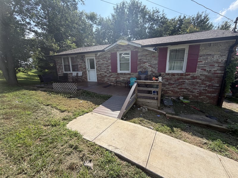 124 Dennis Rd, Hendersonville, TN 37075