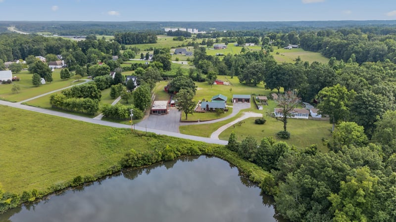 1278 Spencer Mill Rd, Burns, TN 37029