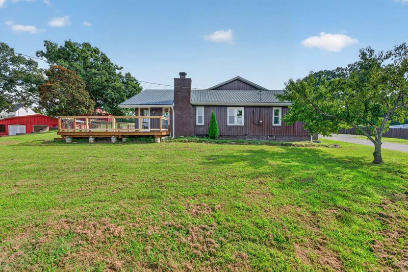 1278 Spencer Mill Rd, Burns, TN 37029