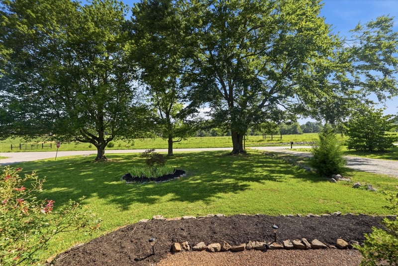 800 Old Gallatin Rd, Portland, TN 37148
