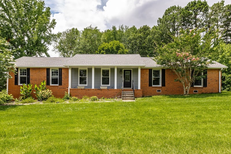 127 Sam Davis Dr, Springfield, TN 37172