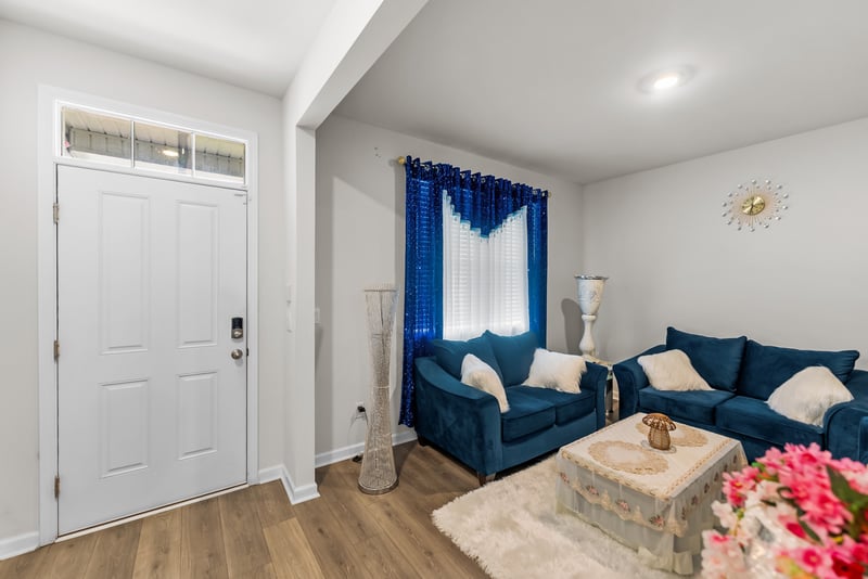 5636 Hickory Woods Dr, Antioch, TN 37013