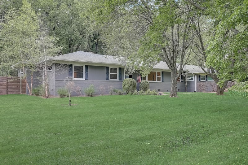 808 Battery Ln, Nashville, TN 37220