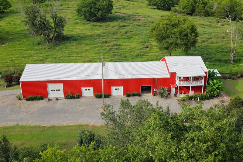 27 Bishop Hollow Ln, Pleasant Shade, TN 37145