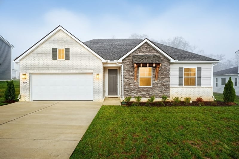 2402 Hartman Cv, Columbia, TN 38401