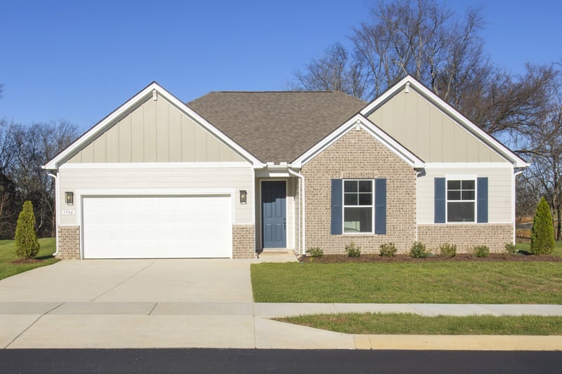 2402 Hartman Cv, Columbia, TN 38401