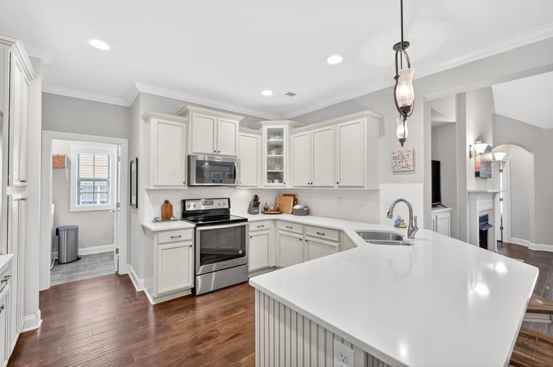 179 Village Cir, Lebanon, TN 37087