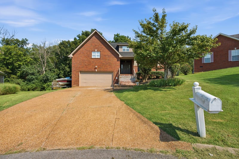 1444 Saddle Crst, Mount Juliet, TN 37122