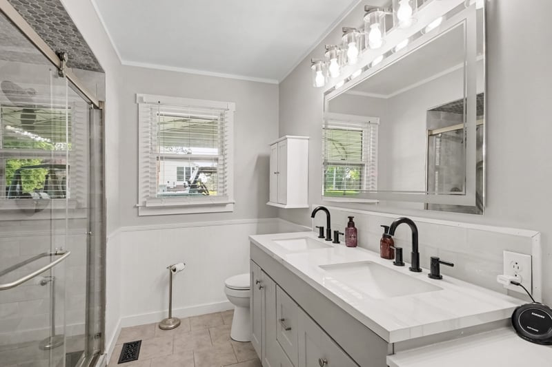 1147 Pleasant Valley Rd, Chapmansboro, TN 37035