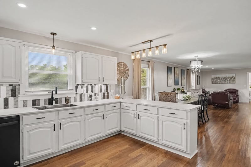 1147 Pleasant Valley Rd, Chapmansboro, TN 37035