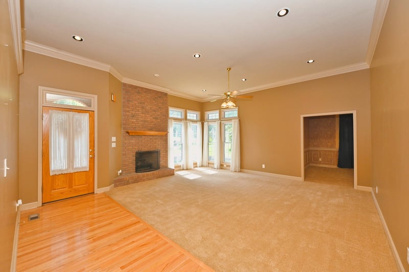 308 Orchard Park Dr, White House, TN 37188