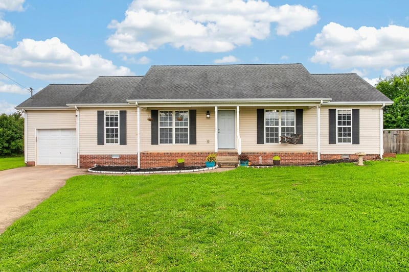 110 W Mccoury Ln, Murfreesboro, TN 37130