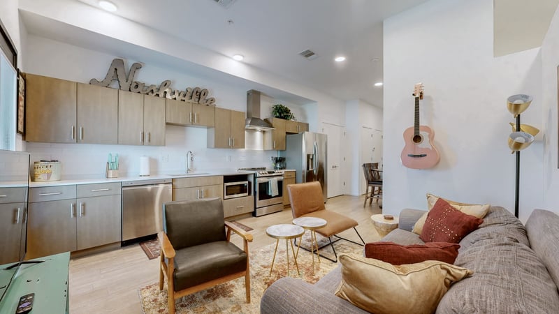 920 King Hollands Ave #315, Nashville, TN 37203