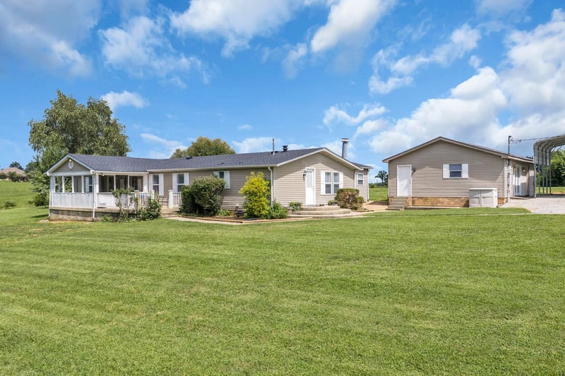 1125 Denny Rd, Dickson, TN 37055