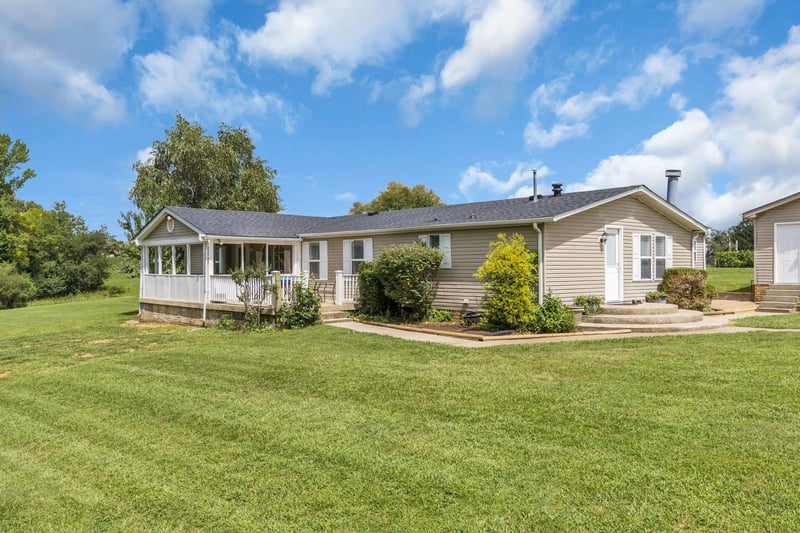 1125 Denny Rd, Dickson, TN 37055