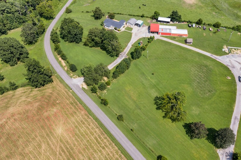 1125 Denny Rd, Dickson, TN 37055