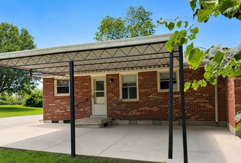 211 Friendship Dr, Goodlettsville, TN 37072