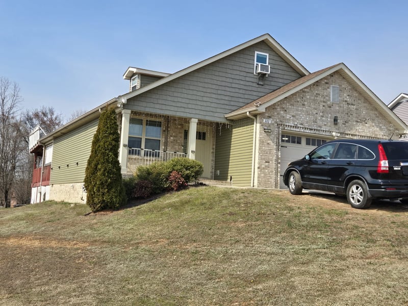 222 Hillview Way, Springfield, TN 37172