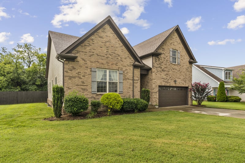 206 Hart Ln, Lebanon, TN 37087
