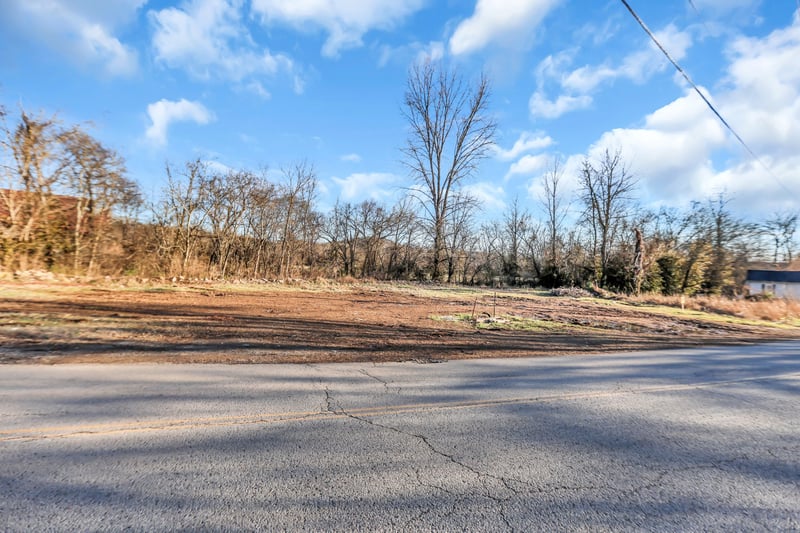628 Old Highway 31 E 3 Lot 10, Bethpage, TN 37022