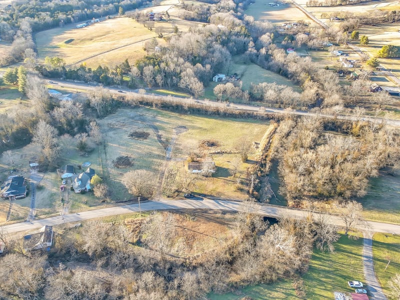 628 Old Highway 31 E 3 Lot 10, Bethpage, TN 37022