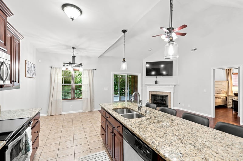 508 Indian Ridge Cir, White House, TN 37188
