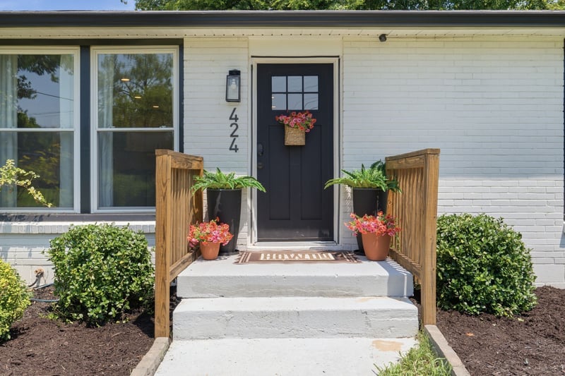 424 Kingview Ct, Nashville, TN 37218