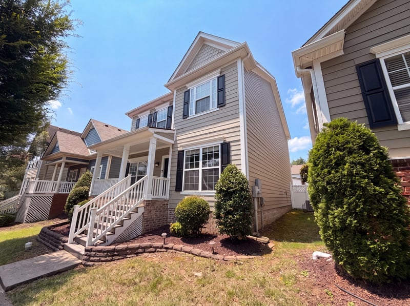 8915 Lyman Ln, Nashville, TN 37211