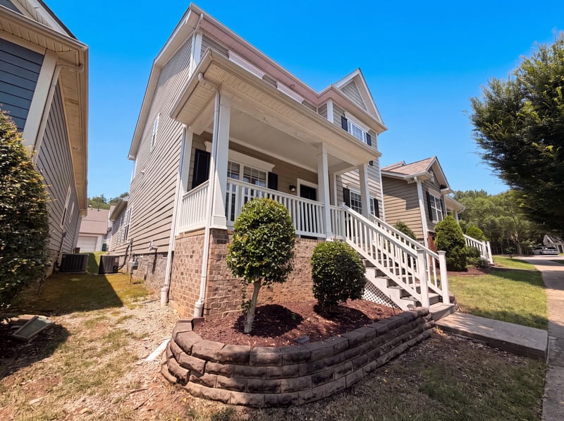 8915 Lyman Ln, Nashville, TN 37211