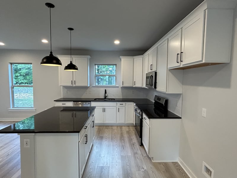 110 Florence Cv, Burns, TN 37029