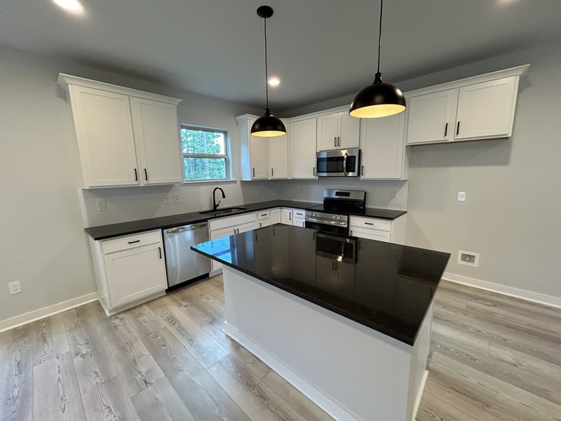 110 Florence Cv, Burns, TN 37029