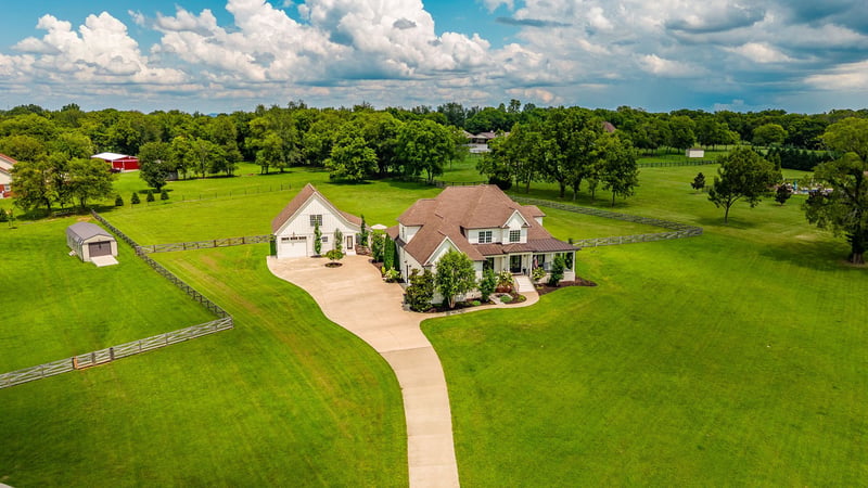 825B Douglas Bend Rd, Gallatin, TN 37066