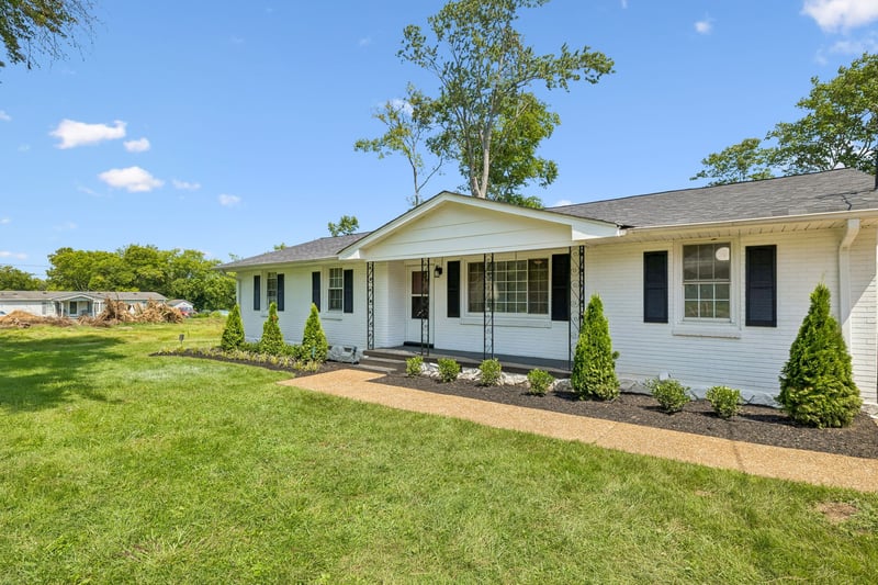 636 Demoss St, Gallatin, TN 37066