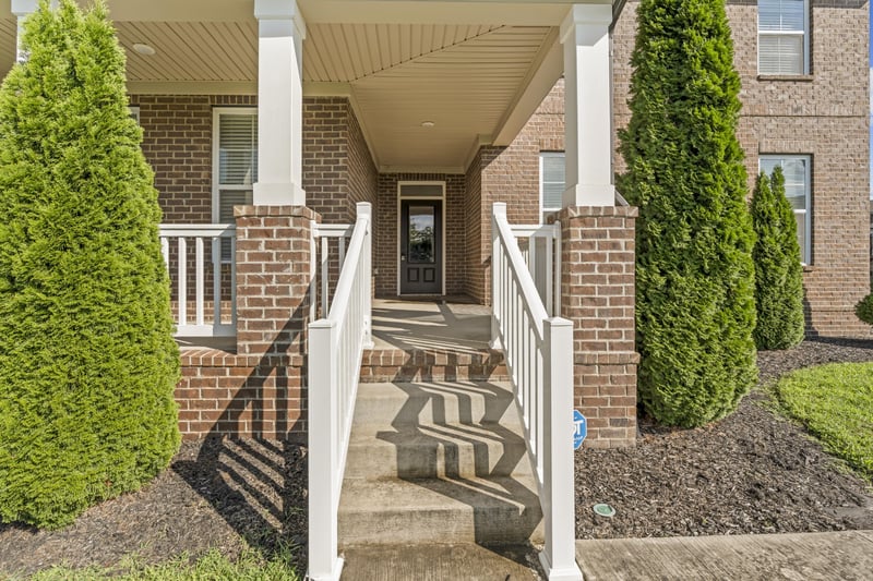 303 Twelve Oaks Ln, Lebanon, TN 37087