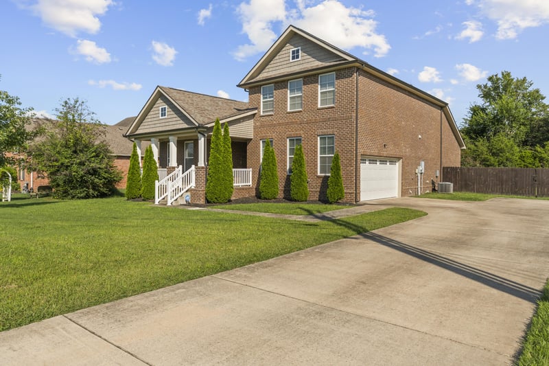 303 Twelve Oaks Ln, Lebanon, TN 37087